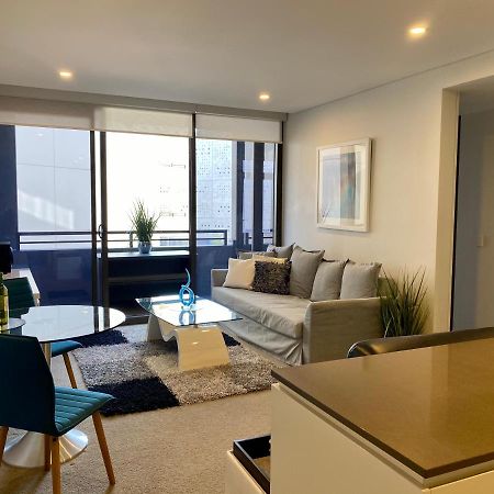 Governor Luxe 1 Bedroom Apartment In The Heart Of Barton Wifi Gym Wine Secure Parking Canberra Kingston ภายนอก รูปภาพ