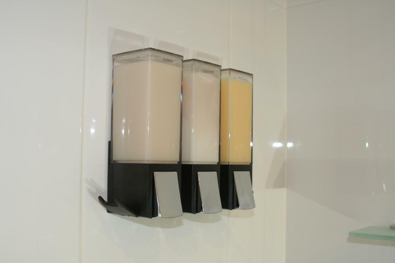 Governor Luxe 1 Bedroom Apartment In The Heart Of Barton Wifi Gym Wine Secure Parking Canberra Kingston ภายนอก รูปภาพ