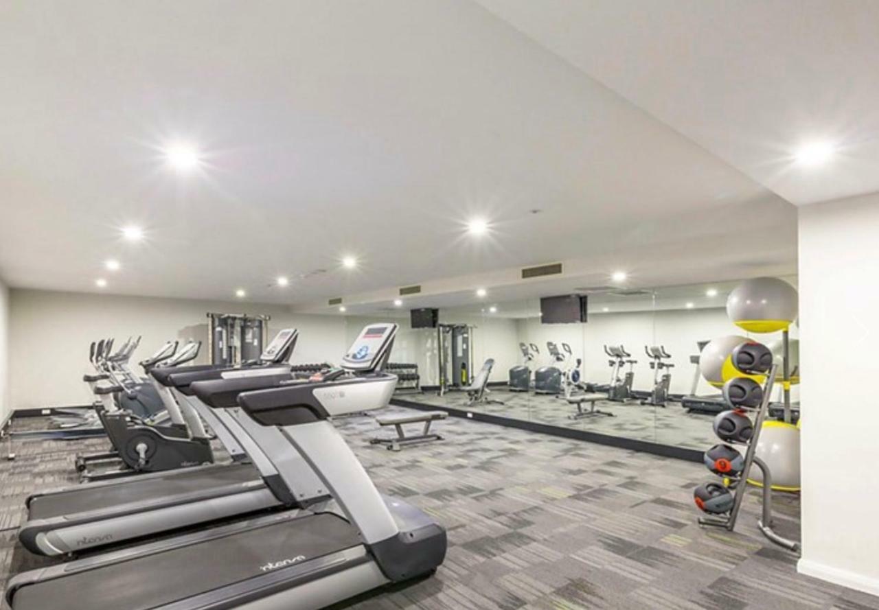 Governor Luxe 1 Bedroom Apartment In The Heart Of Barton Wifi Gym Wine Secure Parking Canberra Kingston ภายนอก รูปภาพ