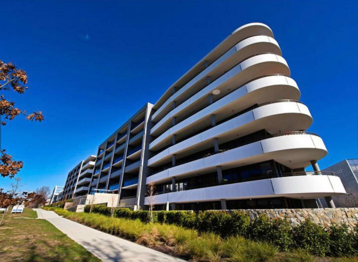 Governor Luxe 1 Bedroom Apartment In The Heart Of Barton Wifi Gym Wine Secure Parking Canberra Kingston ภายนอก รูปภาพ
